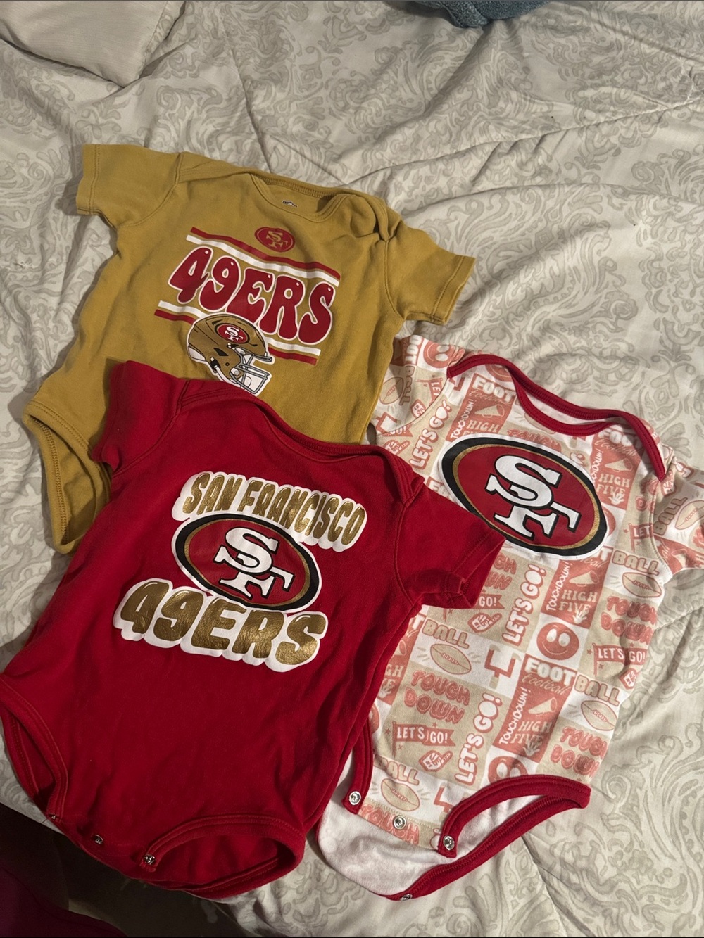 NFL San Francisco 49ers Baby Bodysuit Set - Red, Gold, White (3-Pack)